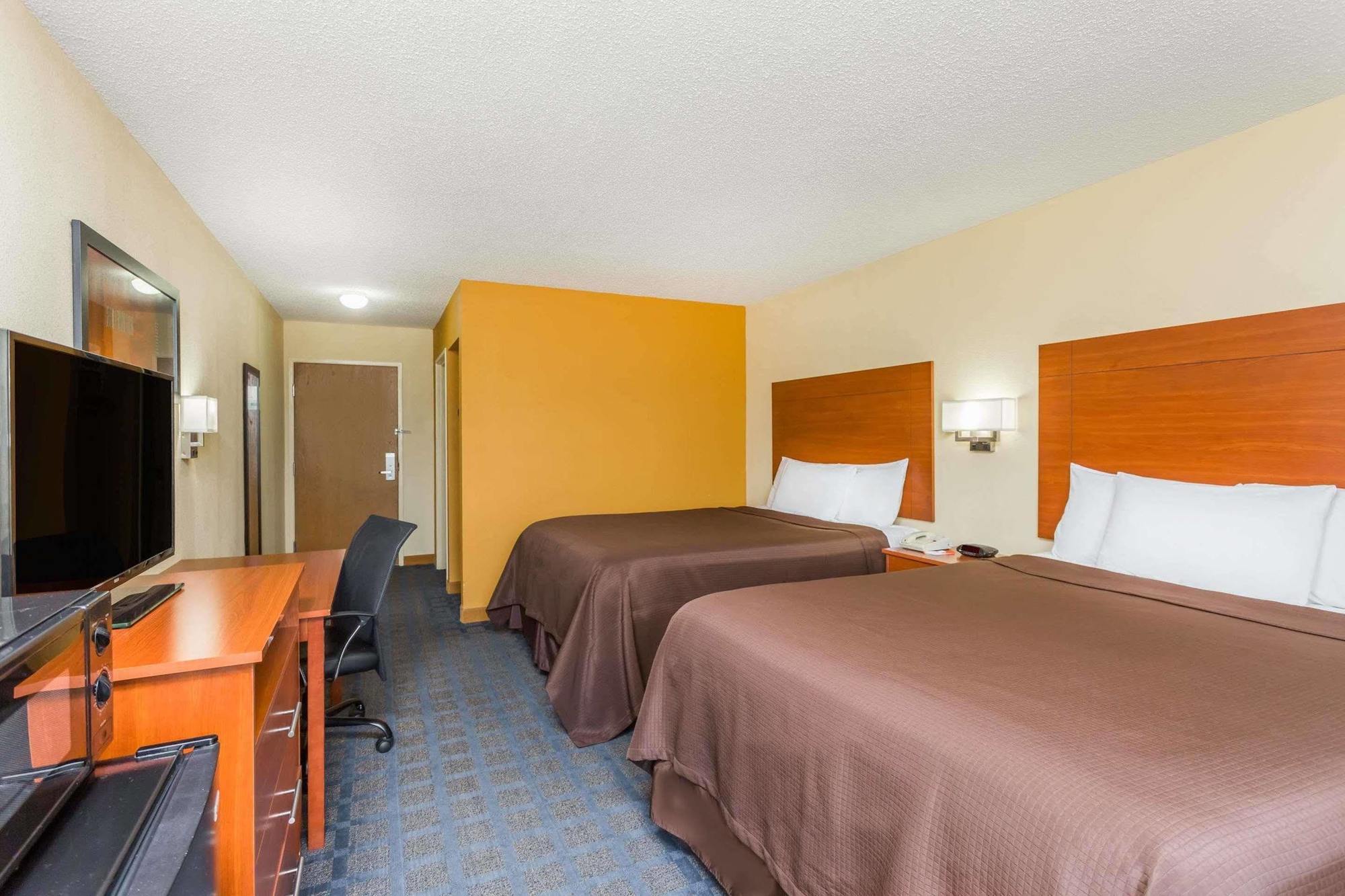 Howard Johnson By Wyndham Spartanburg Expo Center Exterior photo